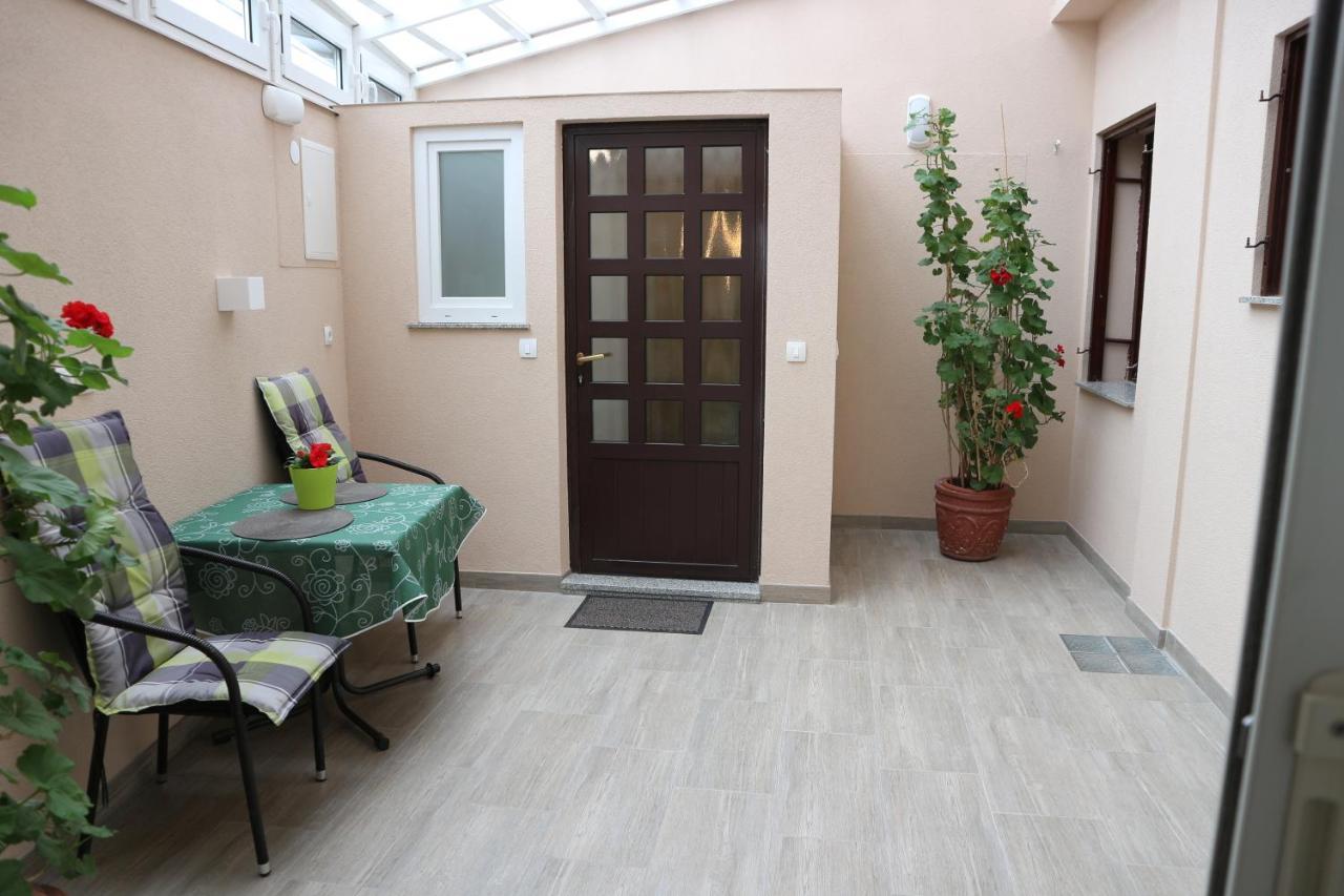 Apartments Komel Opatija Exterior foto